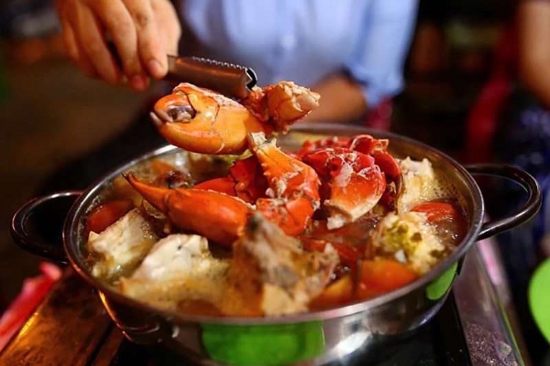 Lẩu cua Khôi