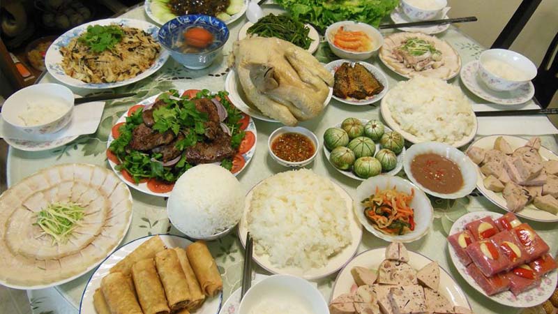 Mâm cỗ Tất niên miền Trung
