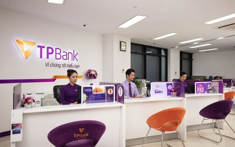 TPBank cũng cung cấp nhiều dịch vụ dành cho khách hàng doanh nghiệp