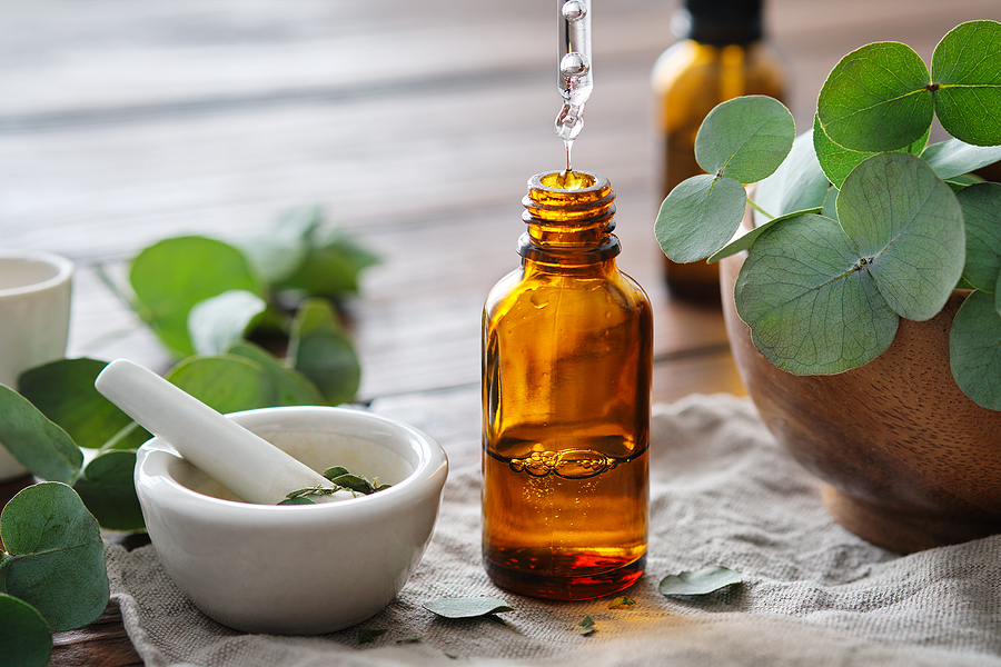 Những lưu ý khi sử dụng tinh dầu tràm ở phụ nữ mang thai
