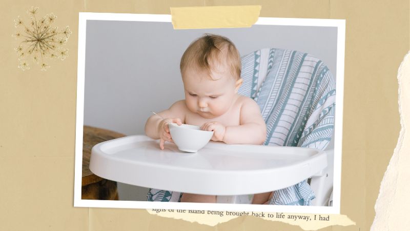 Dấu hiệu nhận biết bé đã sẵn sàng cho đồ ăn dặm