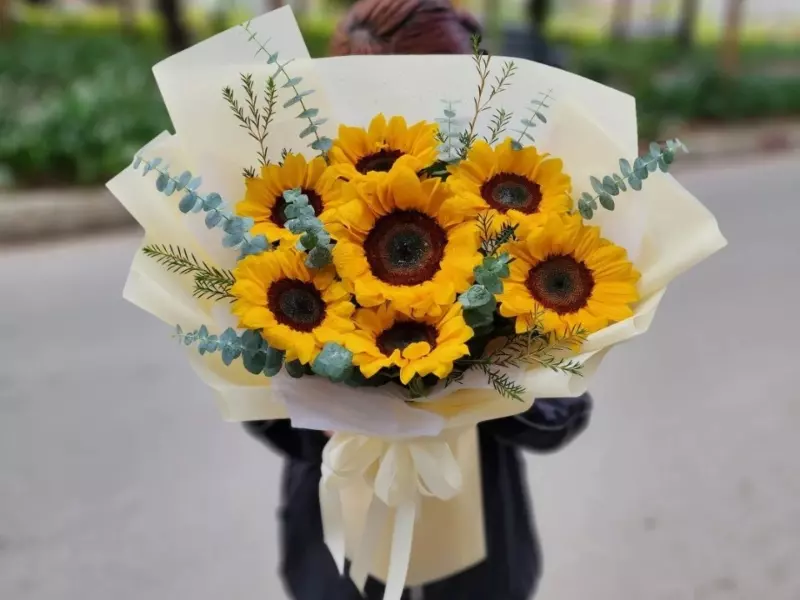 Hoa thể hiện cho tình bạn gắn bó