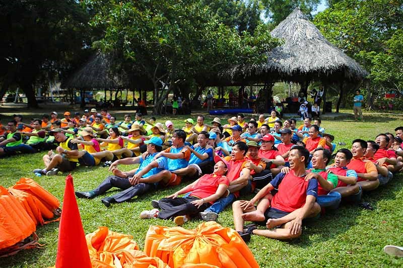 Team building vui chơi cùng đồng bọn tại Bò Cạp Vàng