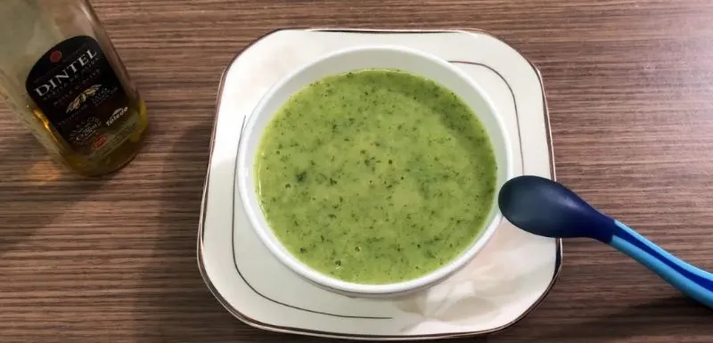 Chào gà mồng tơi