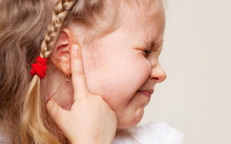 Trường hợp tai bé bị trầy xước hoặc viêm tai giữa