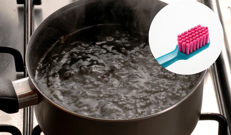 Bạn hãy áp dụng cách này 1 tuần/lần để hạn chế việc hư lông bàn chải