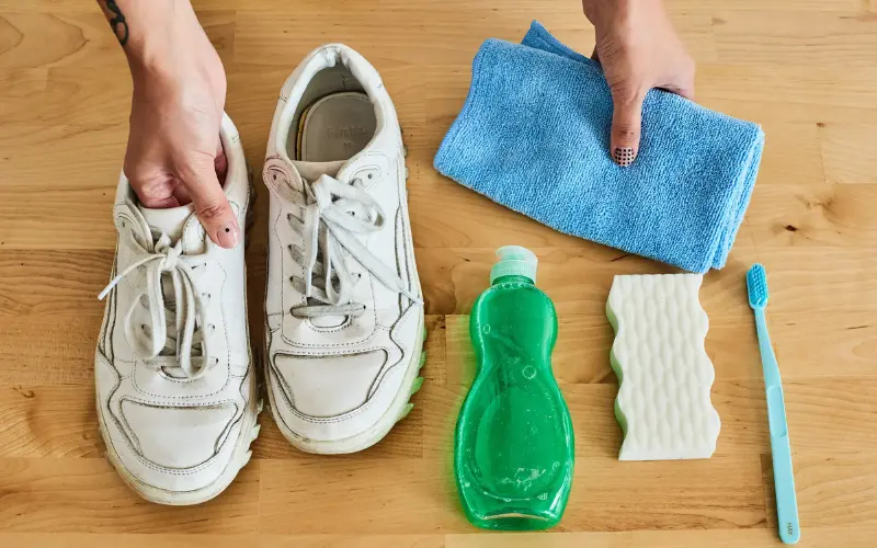 Sử dụng dầu gội - nước nóng