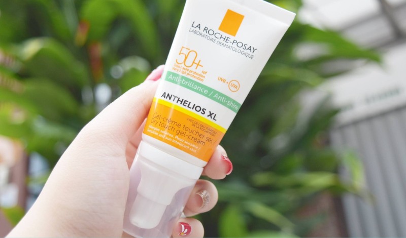 Kem chống nắng là sản phẩm bảo vệ da chống lại các tác hại từ ánh nắng mặt trời