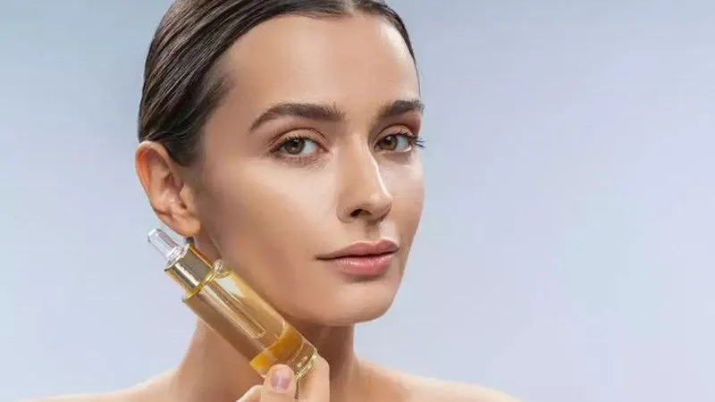 Cách sử dụng dầu ô liu dưỡng da ban đêm