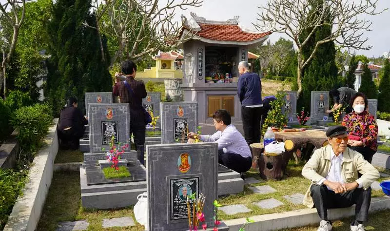Tảo mộ là một trong những nét đẹp truyền thống lâu đời của người Việt
