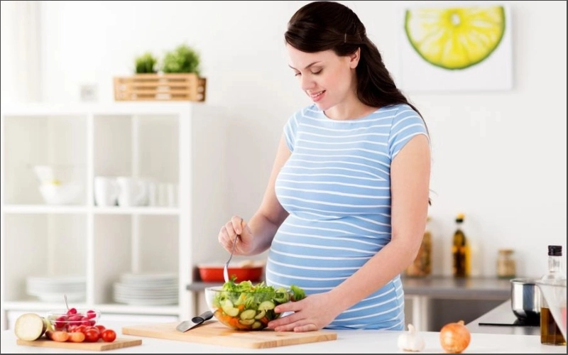 Một số lưu ý khi bổ sung canxi cho mẹ bầu 3 tháng cuối