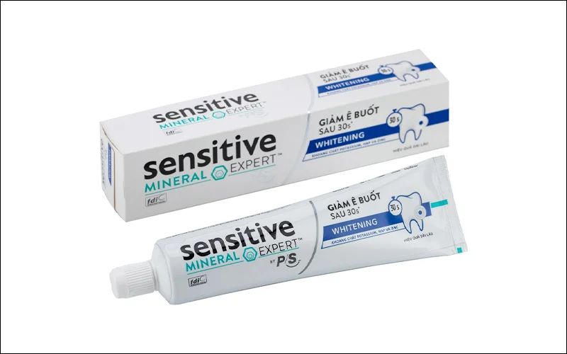 Kem đánh răng P/S Whitening được thiết kế để giúp trắng răng