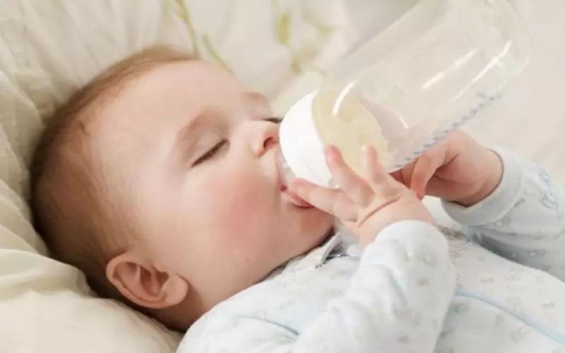 Sử dụng bình giả lâu ngày khiến bé bị bệnh