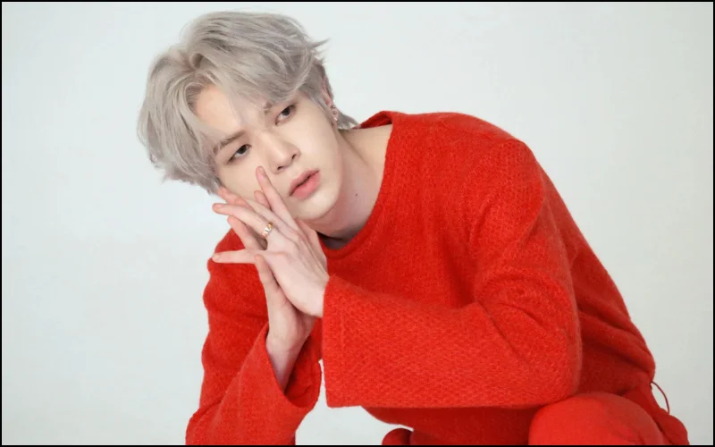 Junhyuk là thành viên thứ 2 của Mirae được tiết lộ