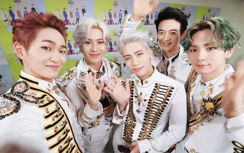 SHINee tổ chức concert tại Tokyo Dome, thu hút gần 110.000 fan