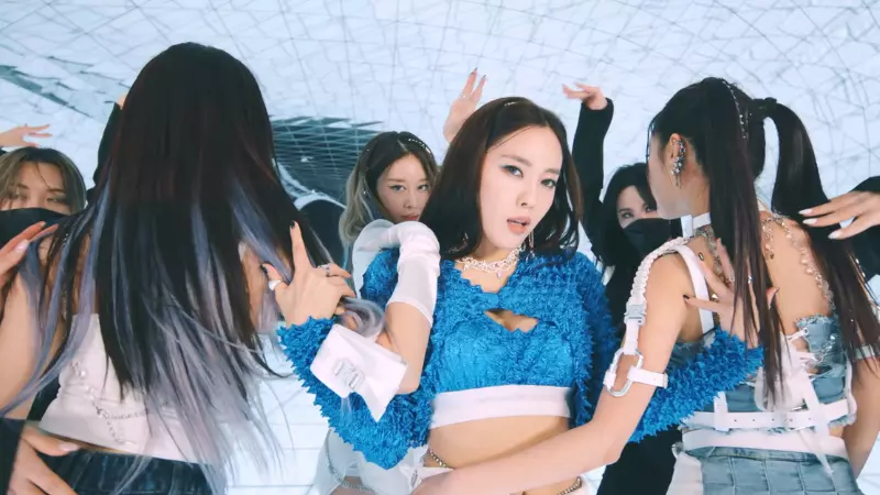 Bài hát "TIKI TAKA" với sự trở lại của Re:T-ara được nhiều người yêu thích