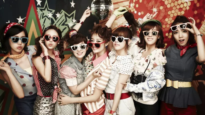 Đầu tháng 7 năm 2009, nhóm T-ara được chuyển quyền quản lý sang công ty Core Contents Media