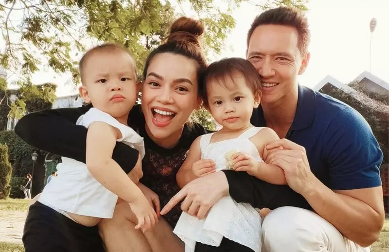 Nhưng sau tất cả, cô vẫn có được hạnh phúc ngọt ngào, được nhiều người ủng hộ với chồng hiện tại là Kim Lý