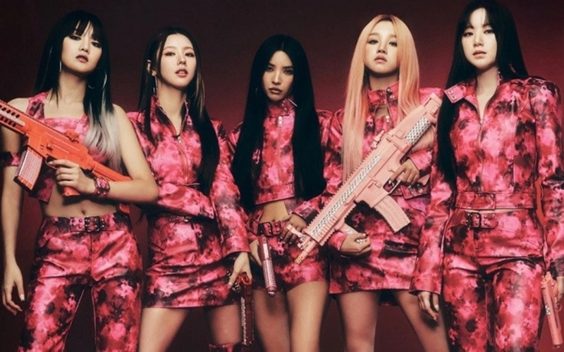 (G)I-DLE phát hành mini-album đầu tiên mang tên I am với đĩa đơn Latata