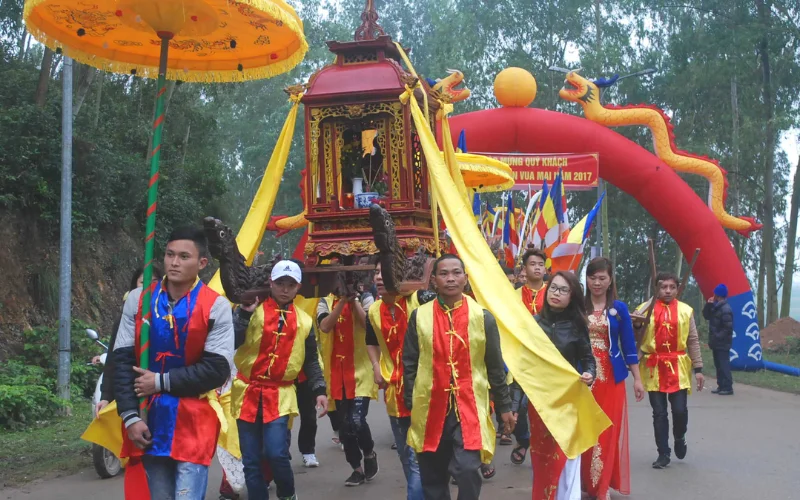 Lễ hội Đền Vua Mai – Nghệ An