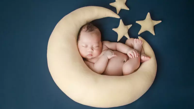 Tên con gái phù hợp với tuổi bố mẹ tạo sự hài hòa trong gia đình