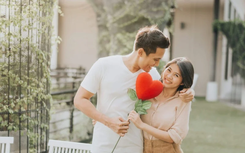 Tình yêu thật lòng là cả hai luôn hy sinh vì nhau